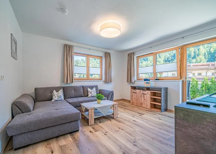 Festenhof * هوبفغراتن إم بريكسنتال